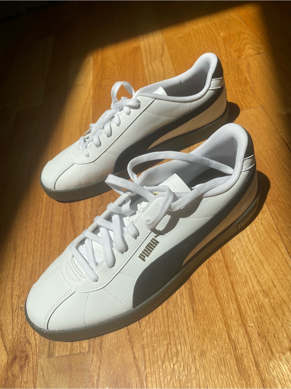 Puma Men’s White Sneakers with Black Formstrip